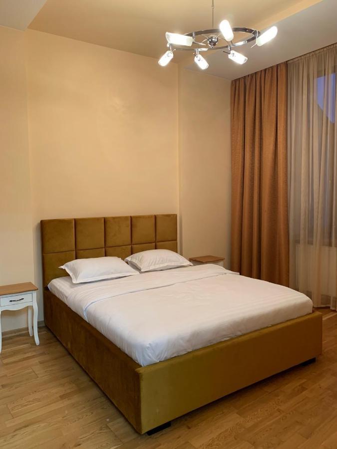 Avangard Qn Romana 26 Apart Leopoli Esterno foto
