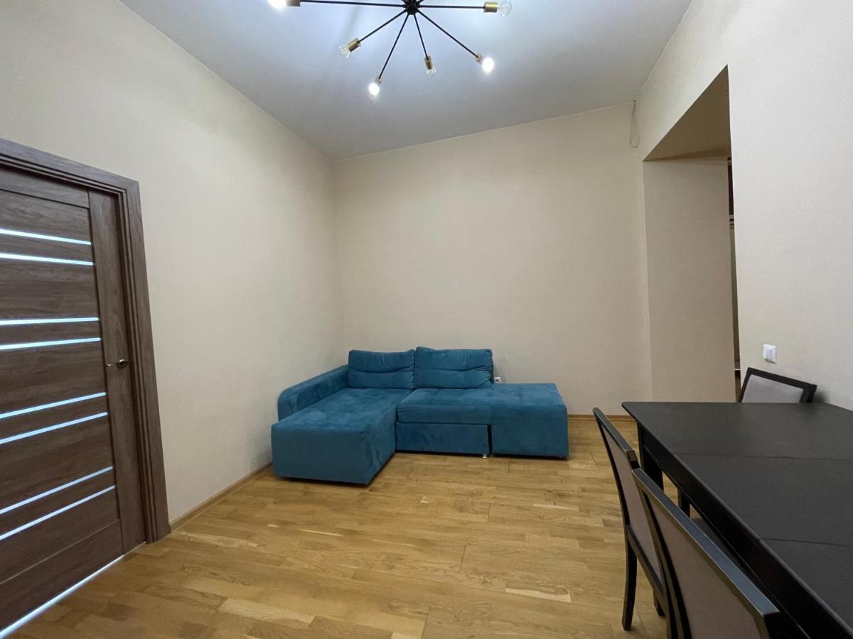 Avangard Qn Romana 26 Apart Leopoli Esterno foto