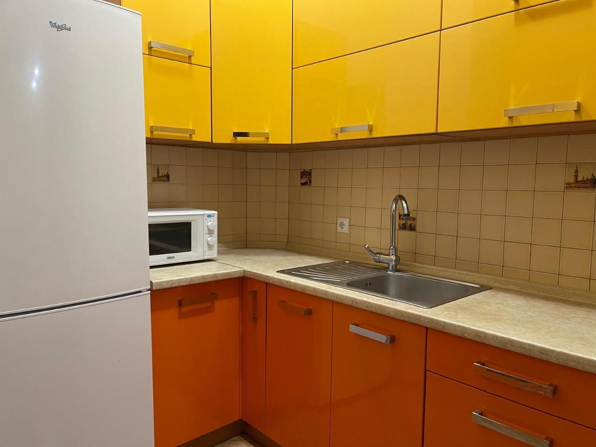 Avangard Qn Romana 26 Apart Leopoli Esterno foto