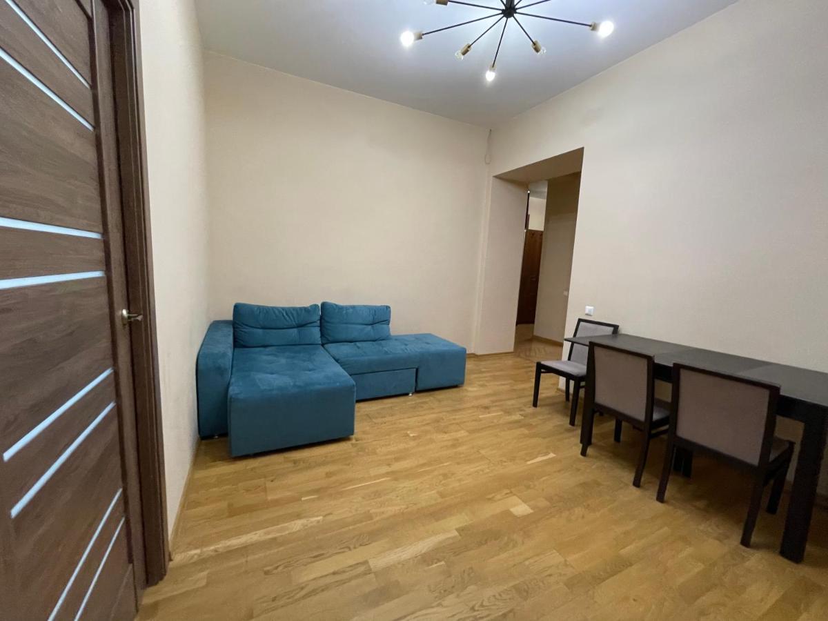 Avangard Qn Romana 26 Apart Leopoli Esterno foto